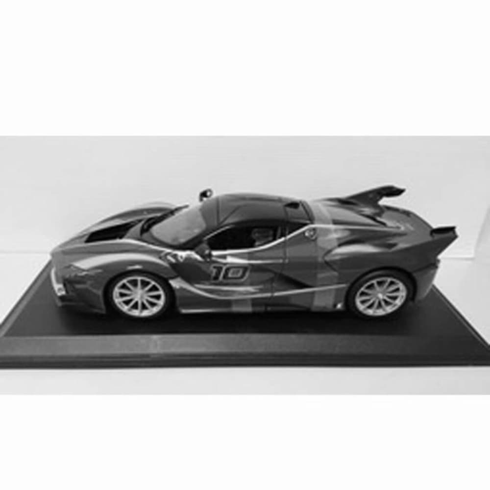 Car Bburago Ferrari FXX K #10 1:18